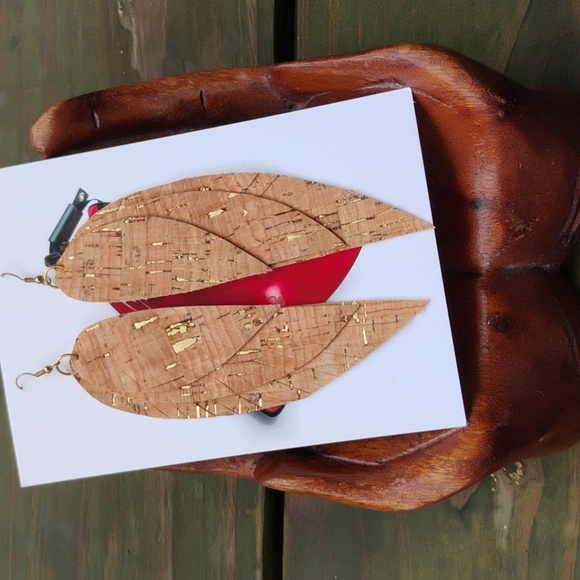 BROKEN HEART EARRINGS - Picture 2 of 7